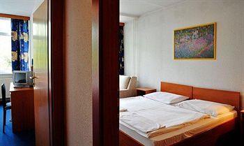 Romai Hotel Boedapest Buitenkant foto